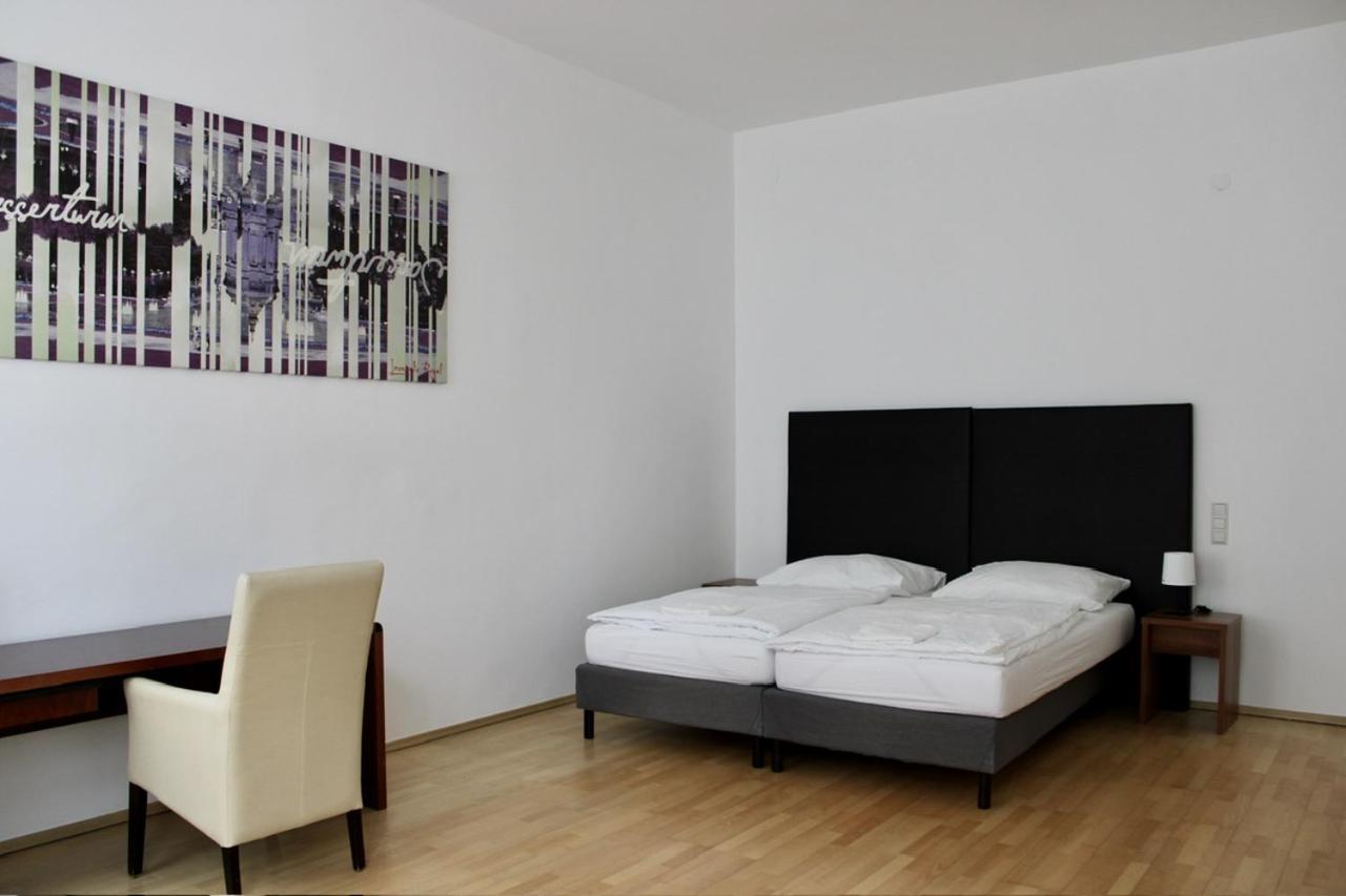 Linz City Appartements 24H Check-In Buitenkant foto