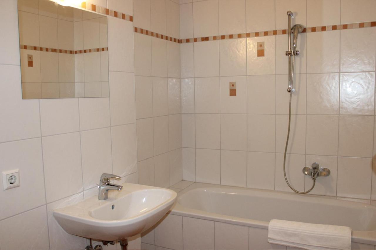Linz City Appartements 24H Check-In Buitenkant foto