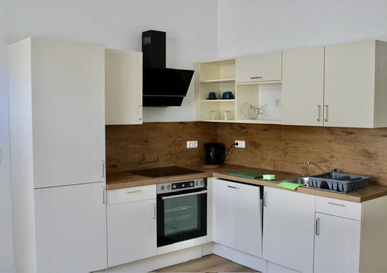 Linz City Appartements 24H Check-In Buitenkant foto