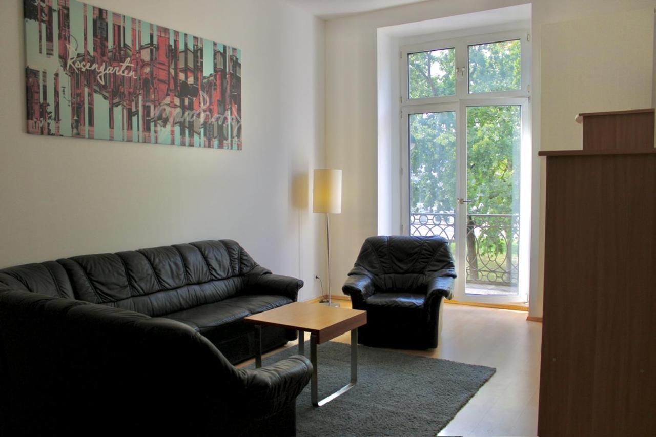 Linz City Appartements 24H Check-In Buitenkant foto